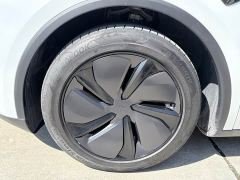 Tesla Model Y Long Range All-Wheel Drive - photo 5