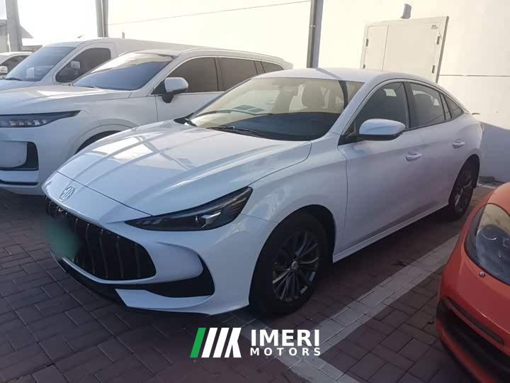 SAIC MG5 180DVVT Global Premier Edition - car from China