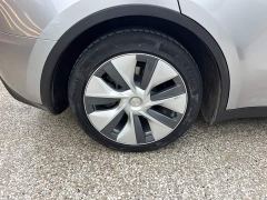 Tesla Model Y Rear-Wheel Drive - ფოტო 13