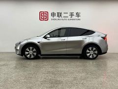 Tesla Model Y Rear-Wheel Drive - ფოტო 3