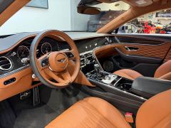 Bentley Flying Spur 4.0T V8 Elegance Edition - ფოტო 6