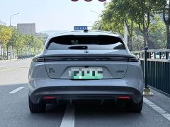 NIO ET5T 75kWh Touring - photo 4