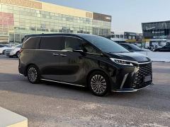 Lexus LM 350h Seven-Seater Elegant Edition - фото 3