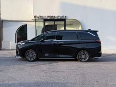 Lexus LM 350h Seven-Seater Elegant Edition - фото 4