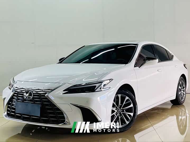 Lexus ES 200 Premium Edition - car from China