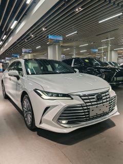 Toyota Avalon Dual-Engine 2.0L Luxury Edition - ფოტო 10