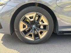 BMW i5 eDrive 35L Premium M Sport Package - ფოტო 8