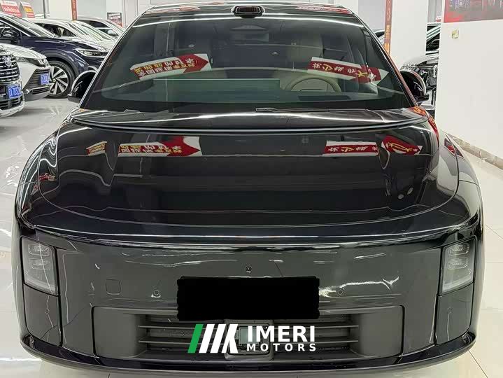 Li Auto i6 Four-Wheel Drive Standard Edition