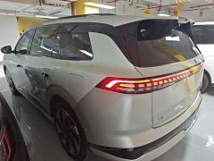 Dongfeng eπ008 210Max Extended Range 6-Seater - фото 4