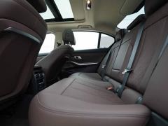 BMW 3 Series 325Li M Sport Package - ფოტო 8
