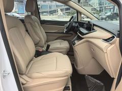 Buick GL8 Land Business Class Comfort DG Edition - фото 9
