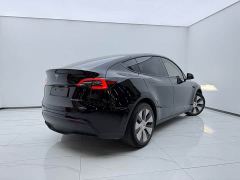 Tesla Model Y Standard Range RWD - ფოტო 4