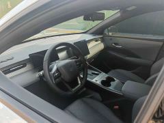 BYD Qin PLUS DM-i 128KM Entry-Level - фото 12