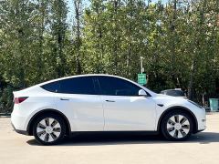 Tesla Model Y Rear-Wheel Drive - photo 5