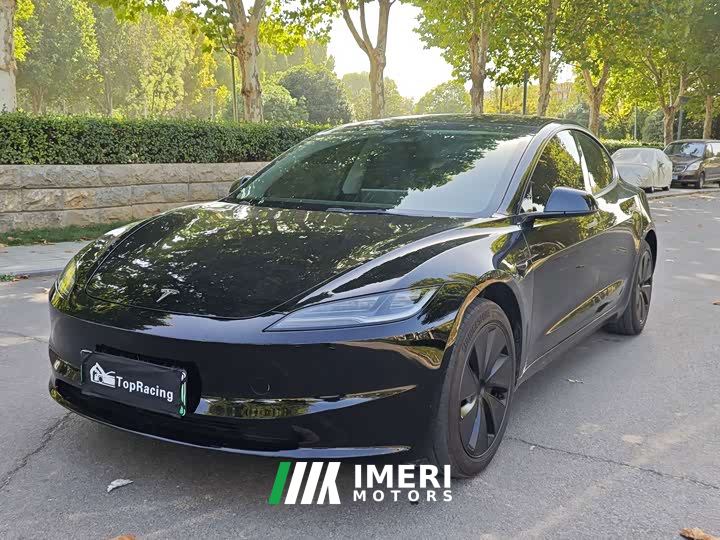 Tesla Model 3 Rear-Wheel Drive