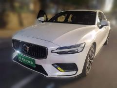 Volvo S60 B4 Smart Luxury Edition - ფოტო 1