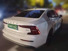Volvo S60 B4 Smart Luxury Edition - ფოტო 4