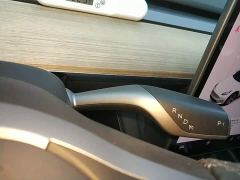 Tesla Model Y Standard Range RWD - ფოტო 13