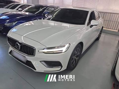 2023 Volvo S60 B4 Smart Luxury Edition - car from China