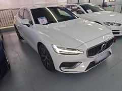 Volvo S60 B4 Smart Luxury Edition - фото 3