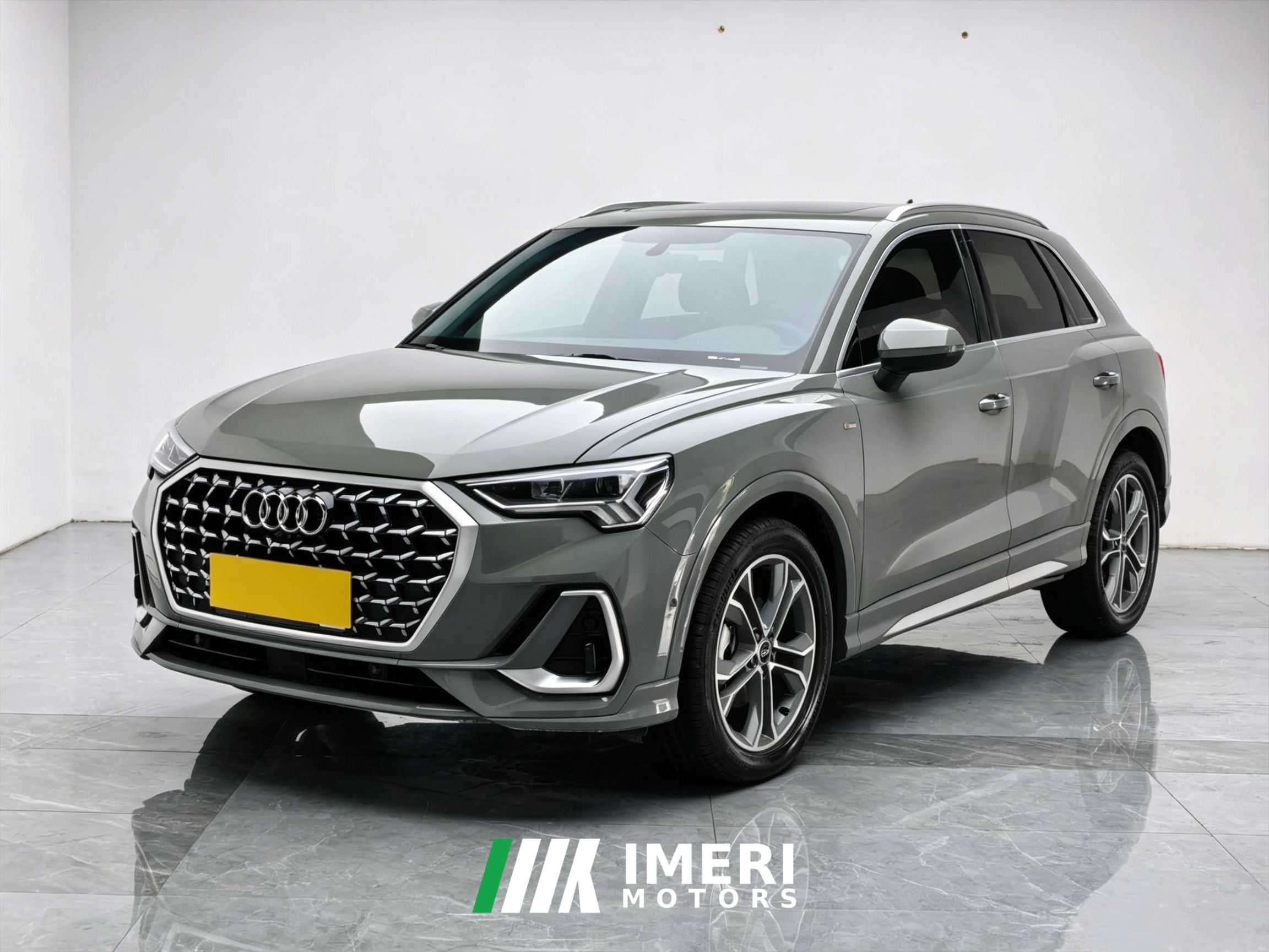 Audi Q3 40 TFSI Sporty Fashion Edition