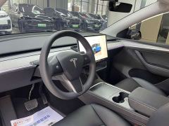 Tesla Model Y Long Range All-Wheel Drive - ფოტო 10