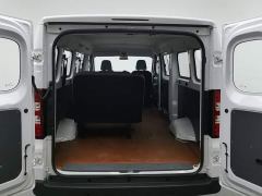 Wuling Yangguang 300km Comfort Passenger Van 75kW - ფოტო 16