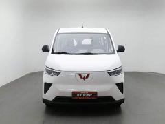 Wuling Yangguang 300km Comfort Passenger Van 75kW - ფოტო 3