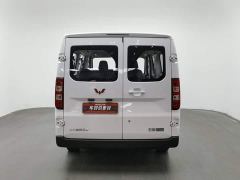 Wuling Yangguang 300km Comfort Passenger Van 75kW - ფოტო 4