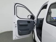 Wuling Yangguang 300km Comfort Passenger Van 75kW - ფოტო 8
