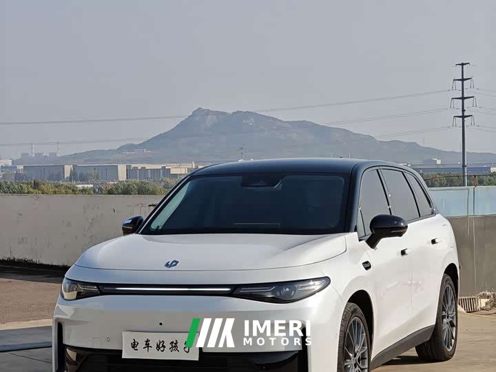 Leapmotor Leapo C10 605 Comfort Edition - автомобиль из Китая