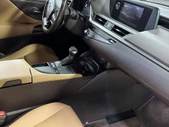 Lexus ES 200 Excellence Edition - ფოტო 11