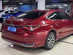 Lexus ES 200 Excellence Edition - ფოტო 6