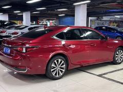 Lexus ES 200 Excellence Edition - ფოტო 7