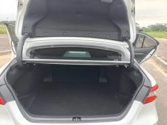 Toyota Camry 2.5G Luxury - photo 15