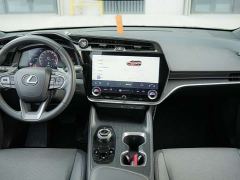Lexus RZ 450e AWD Luxury Edition - ფოტო 16