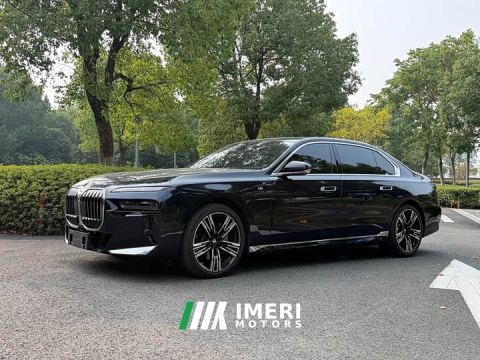 2025 BMW 7 Series 740Li Premier M Sport Package - car from China