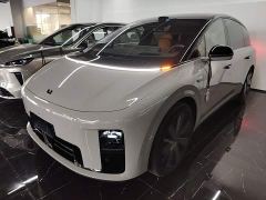 Li Auto i8 Standard Edition - ფოტო 1