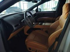 Li Auto i8 Standard Edition - ფოტო 14