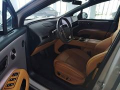 Li Auto i8 Standard Edition - ფოტო 15
