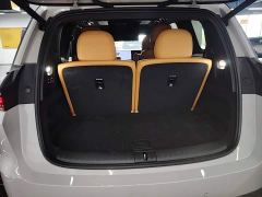 Li Auto i8 Standard Edition - ფოტო 18