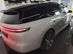 Li Auto i8 Standard Edition - ფოტო 6