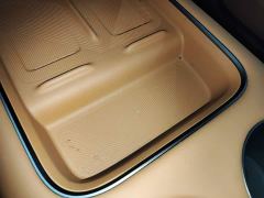 Li Auto i8 Standard Edition - ფოტო 8