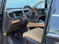 Denza D9 DM-i 980 AWD Luxury - ფოტო 7