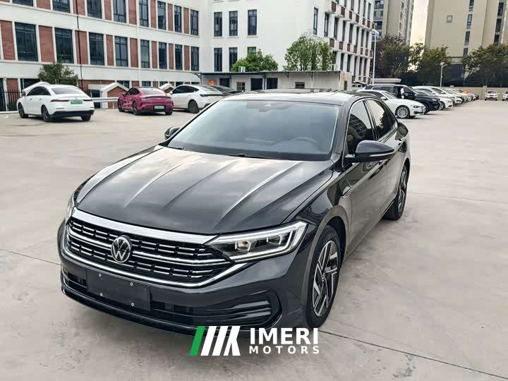 Volkswagen Sagitar 300TSI DSG Excellence Edition