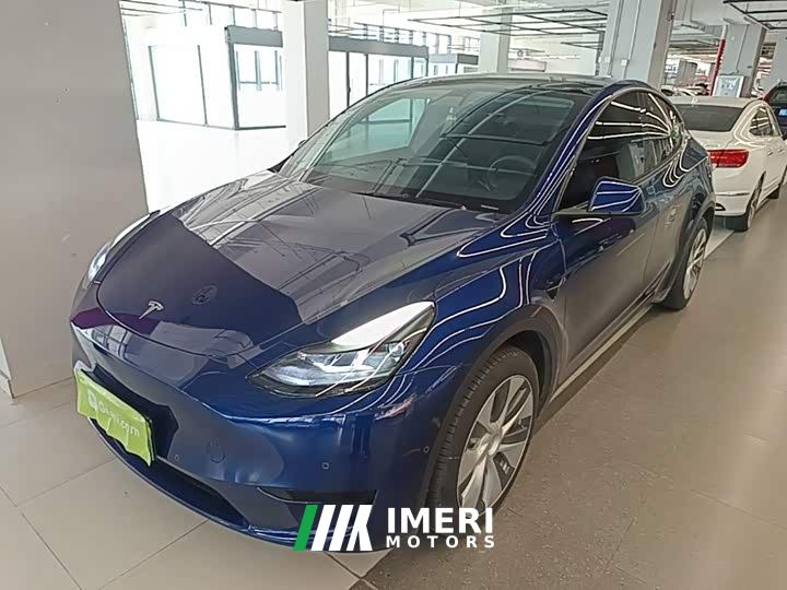 Tesla Model Y Facelift Rear-Wheel Drive