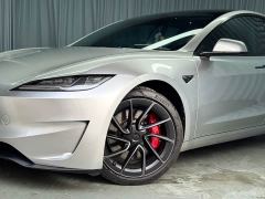 Tesla Model 3 High Performance All-Wheel Drive - ფოტო 2