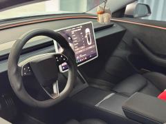 Tesla Model 3 High Performance All-Wheel Drive - ფოტო 4