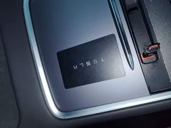 Tesla Model Y Rear-Wheel Drive - ფოტო 8