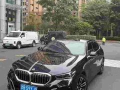 BMW 5 Series 525Li M Sport Package - ფოტო 2